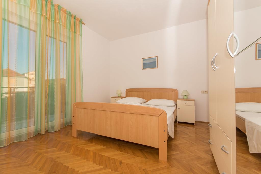 Apartmani Gaube Trogir Exterior photo