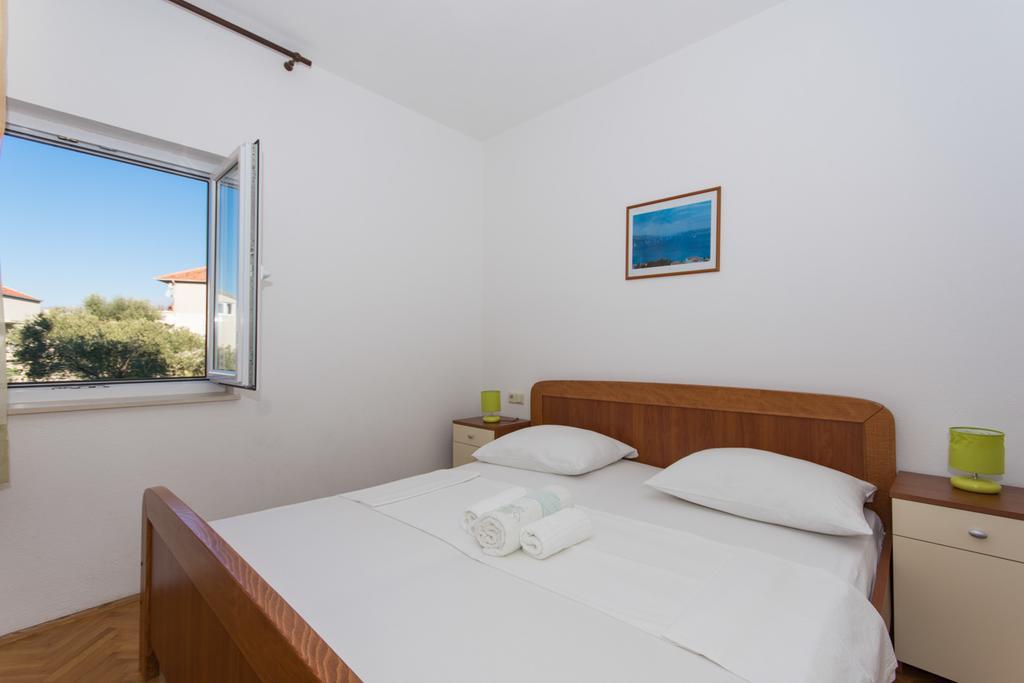 Apartmani Gaube Trogir Exterior photo